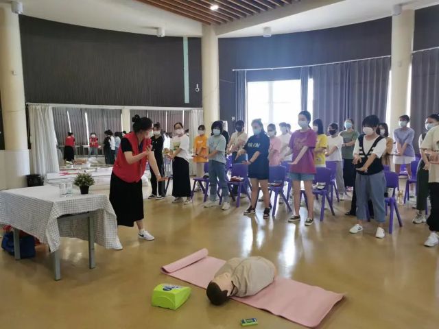 
中山大学孙逸仙纪念医院黄牛号贩子代挂号,住院检查加快守护师生“救”在身边